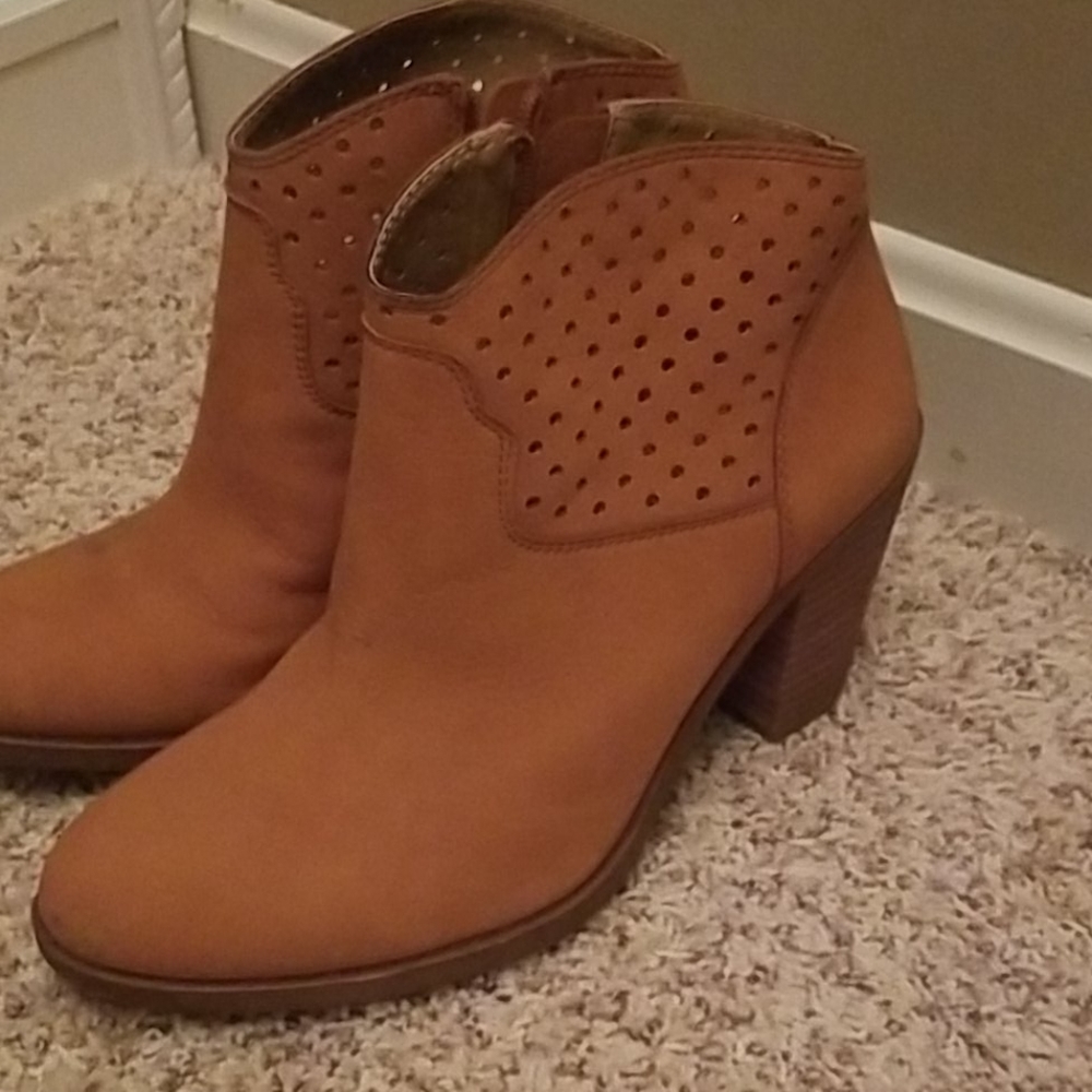 Lucky Brand Cognac Booties